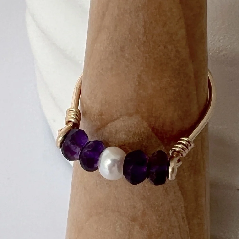 Amethyst & Freshwater Pearl Gold Ring
